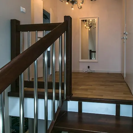بيت للعطل Art&lake House باسم
