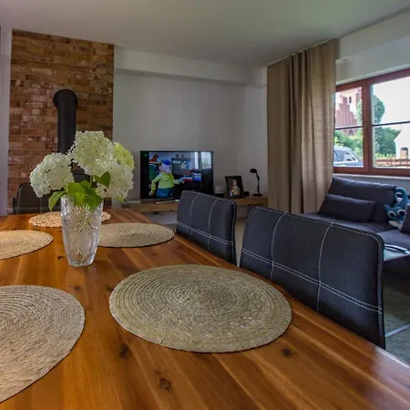 بيت للعطل Art&lake House باسم